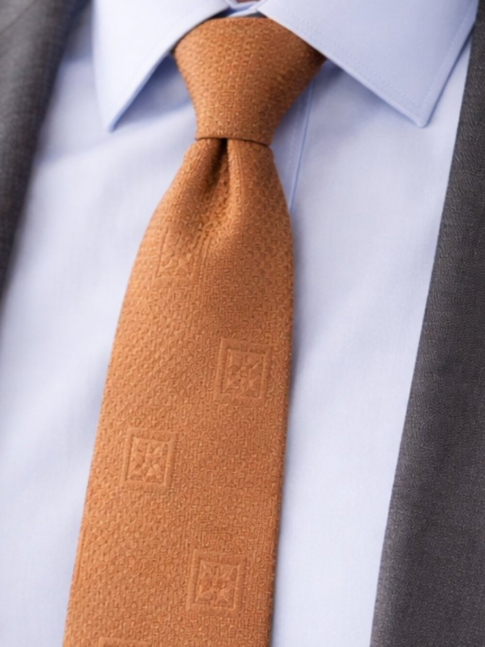 Bill Blass Signature Collection Men's Necktie Gold 4" X 55.5" Long Silk Formal